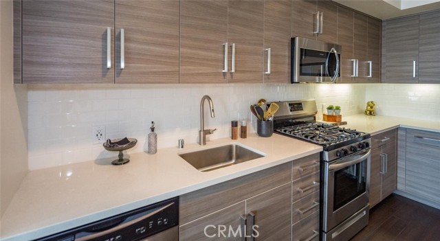 Detail Gallery Image 8 of 75 For 150 Van Ness Ave #1222,  San Francisco,  CA 94102 - 1 Beds | 1 Baths