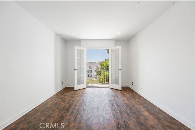 Detail Gallery Image 19 of 30 For 750 S Windsor Bld #7,  Los Angeles,  CA 90005 - 2 Beds | 2 Baths