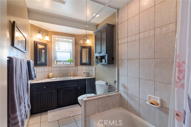 Detail Gallery Image 17 of 33 For 23714 Alliene Ave, Torrance,  CA 90501 - 4 Beds | 2 Baths