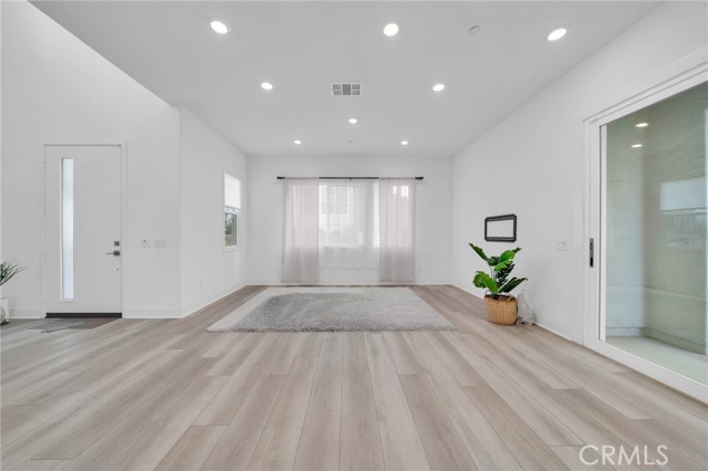 Detail Gallery Image 14 of 46 For 27216 Coyote Bush Ct, Valencia,  CA 91381 - 4 Beds | 5 Baths