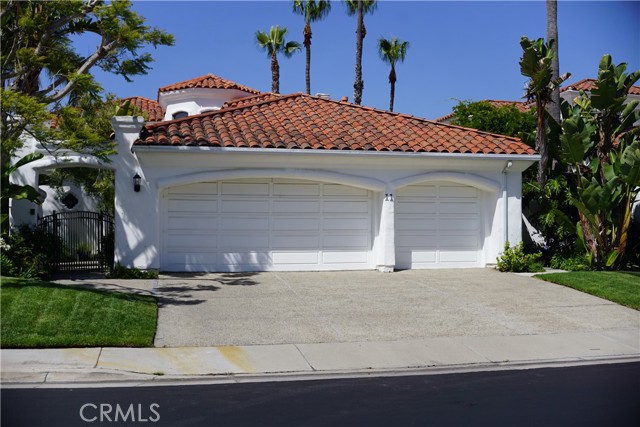 11 Terraza Del Mar, Dana Point CA: https://media.crmls.org/medias/330f7b40-fa99-4dd2-b61c-d8fb07b4cc0c.jpg