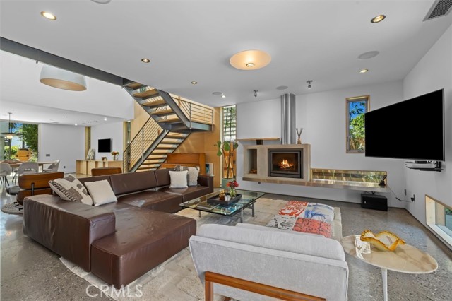 Detail Gallery Image 3 of 46 For 604 33rd St, Manhattan Beach,  CA 90266 - 4 Beds | 5/1 Baths