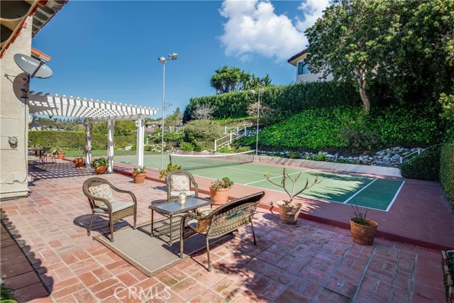 30008 Via Victoria, Rancho Palos Verdes, California 90275, 5 Bedrooms Bedrooms, ,3 BathroomsBathrooms,Residential,Sold,Via Victoria,PV17040096