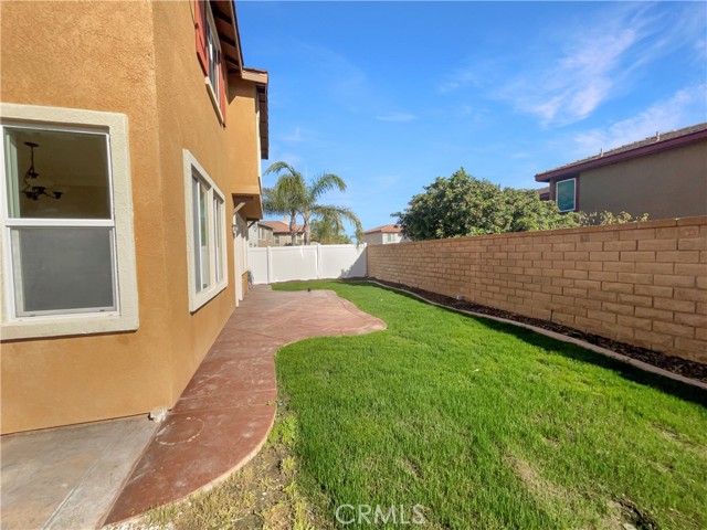 Image 4 of 28 For 37326 La Lune Avenue