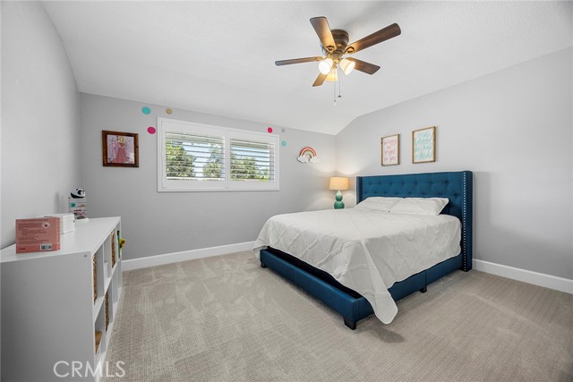 Image 26 of 43 For 17776 Buena Vista Avenue