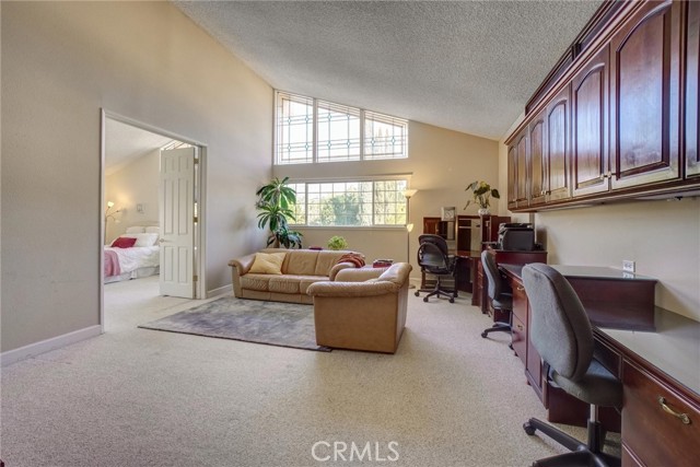 Detail Gallery Image 16 of 49 For 20412 Tulsa St, Chatsworth,  CA 91311 - 5 Beds | 4/1 Baths