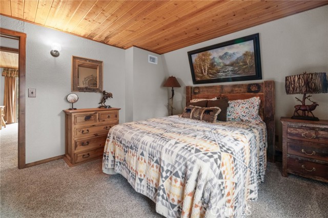 Detail Gallery Image 16 of 33 For 1700 Columbine Dr, Big Bear City,  CA 92314 - 3 Beds | 2/1 Baths