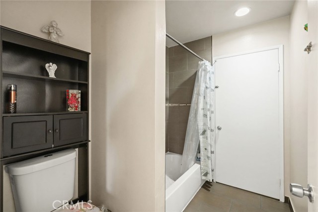 Detail Gallery Image 24 of 38 For 13540 Hubbard St #21,  Sylmar,  CA 91342 - 2 Beds | 1/1 Baths