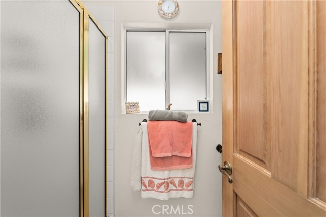 36608 Oak Ridge Drive, Yucaipa CA: https://media.crmls.org/medias/33137bb8-73e4-4be7-9465-dc433593267e.jpg