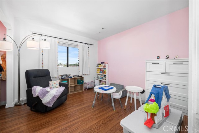 Detail Gallery Image 21 of 38 For 1425 E 2nd St #301,  Long Beach,  CA 90802 - 3 Beds | 2 Baths
