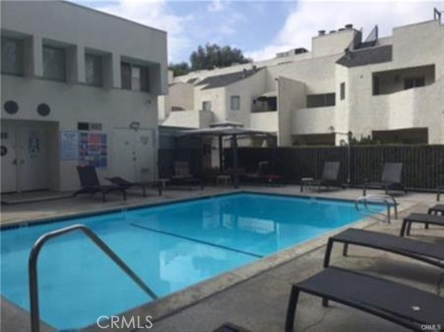 18411 HATTERAS, Tarzana CA: https://media.crmls.org/medias/33146e0d-d47c-46d3-b3f3-48d32bd2b60b.jpg