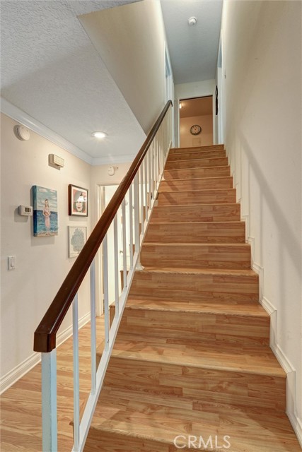 1180 Strawberry Lane, Glendora CA: https://media.crmls.org/medias/3314bf42-ac36-4b37-8307-870ffe3349ef.jpg
