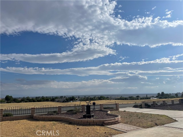 Detail Gallery Image 51 of 56 For 18428 Siskiyou Rd, Apple Valley,  CA 92307 - 3 Beds | 2 Baths