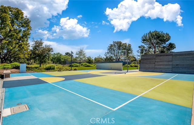 536 Cultivate, Irvine CA: https://media.crmls.org/medias/3314ca00-fddb-4e9b-b664-b74c0b3b6957.jpg