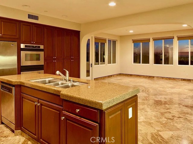 Detail Gallery Image 9 of 26 For 24 Calle Pacifica, San Clemente,  CA 92673 - 5 Beds | 4/1 Baths