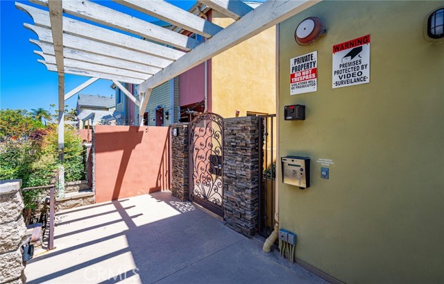 Detail Gallery Image 15 of 22 For 1500 Pine Ave #19,  Long Beach,  CA 90813 - 2 Beds | 2 Baths