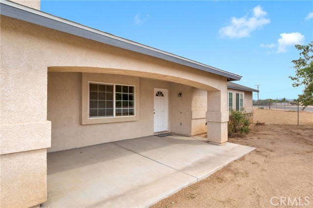 Detail Gallery Image 2 of 38 For 11389 Jacaranda Ave, Hesperia,  CA 92345 - 3 Beds | 2 Baths