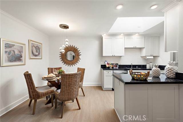 Detail Gallery Image 3 of 17 For 964 Calle Aragon #D,  Laguna Woods,  CA 92637 - 2 Beds | 1 Baths