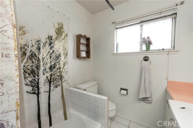 8841 California, Riverside CA: https://media.crmls.org/medias/3318b0d1-ba45-446d-a453-5de4cd42982f.jpg