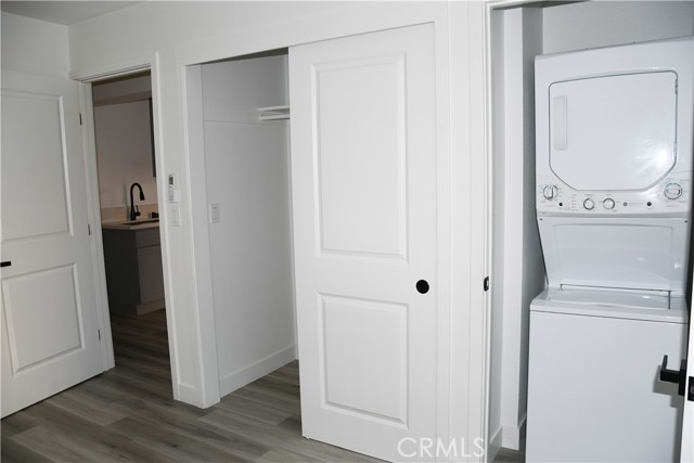 Detail Gallery Image 18 of 38 For 994 Valencia #108,  Costa Mesa,  CA 92626 - 1 Beds | 1 Baths