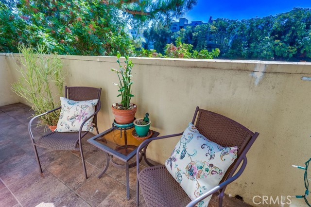 Detail Gallery Image 18 of 19 For 11138 Aqua Vista #43,  Studio City,  CA 91602 - 2 Beds | 2 Baths