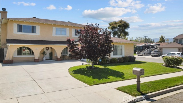 2252 Brentwood Avenue photo 2