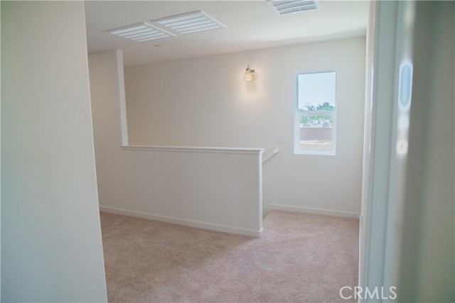 Detail Gallery Image 7 of 14 For 142 Ornelas Trail Ln, Merced,  CA 95341 - 3 Beds | 2/1 Baths