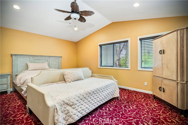 Detail Gallery Image 13 of 21 For 7354 Woodvale Ct, West Hills,  CA 91307 - 4 Beds | 3 Baths