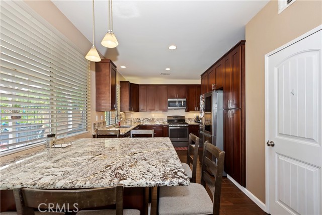 Detail Gallery Image 13 of 36 For 33391 Golden Meadow Ct, Yucaipa,  CA 92399 - 4 Beds | 2/1 Baths