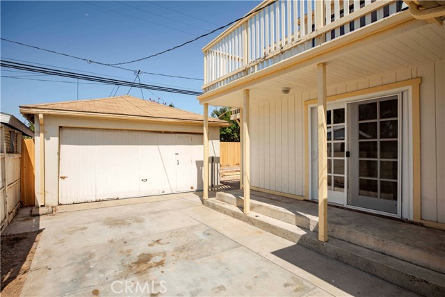 19205 Entradero Avenue, Torrance CA: https://media.crmls.org/medias/331aff4d-80b1-415b-a65a-02b39909db6c.jpg