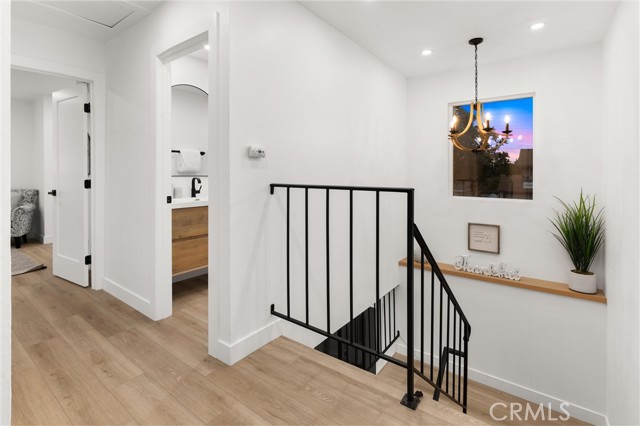 Detail Gallery Image 19 of 33 For 2402 W Flora St, Santa Ana,  CA 92704 - 4 Beds | 2/1 Baths