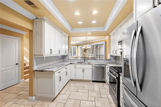 24210 Jasper Lake Lane, Lake Forest CA: https://media.crmls.org/medias/331b0e13-c8ad-4e49-ab1a-401a2aaeb9b8.jpg