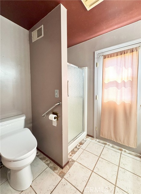 1041 Golden Gate Avenue, Dos Palos CA: https://media.crmls.org/medias/331b726a-7720-4d0a-8e85-fe85d44197fe.jpg