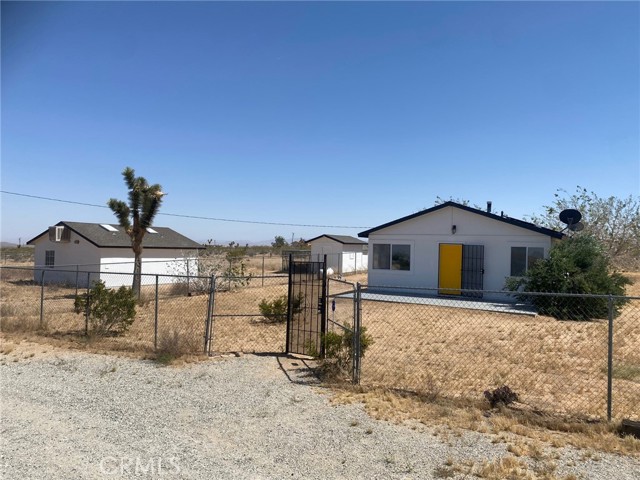 Detail Gallery Image 1 of 36 For 55533 Del Sol Ln, Yucca Valley,  CA 92284 - 2 Beds | 2 Baths