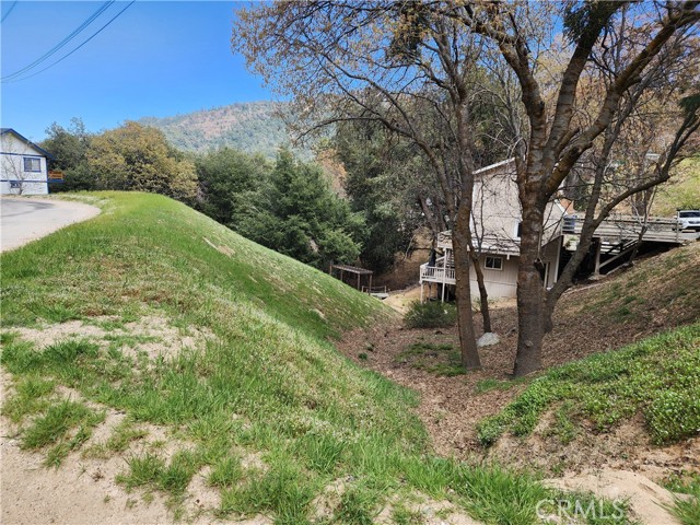 327 Davos Drive, Crestline CA: https://media.crmls.org/medias/331c4aaf-f4aa-4e63-8b31-f31fcc9e2c31.jpg