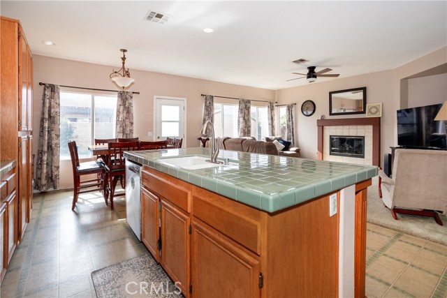 31343 Tulette, Winchester CA: https://media.crmls.org/medias/331c54cc-8eee-4f1d-b453-880a70468efd.jpg