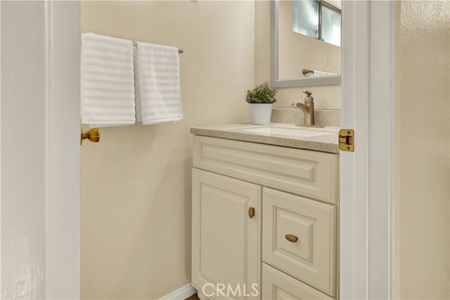 Detail Gallery Image 14 of 28 For 8482 E Amberwood, Anaheim,  CA 92808 - 3 Beds | 2/1 Baths