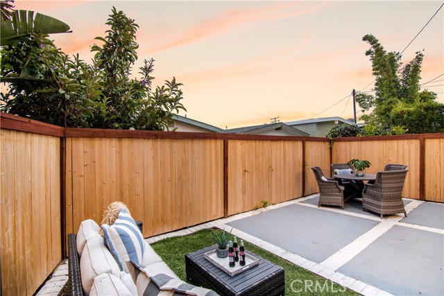 1506 Harper Avenue, Redondo Beach, California 90278, 4 Bedrooms Bedrooms, ,1 BathroomBathrooms,Residential,Sold,Harper,SB21222844