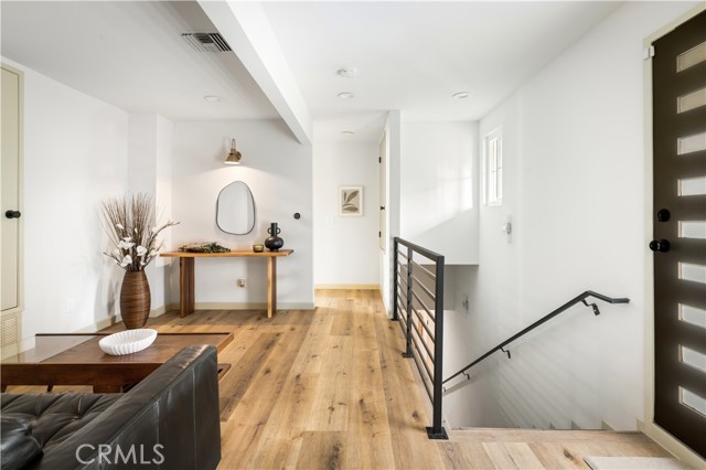 1030 Echo Park Avenue, Los Angeles CA: https://media.crmls.org/medias/331cbdcd-f7a3-432e-b54a-8b7746926f1e.jpg