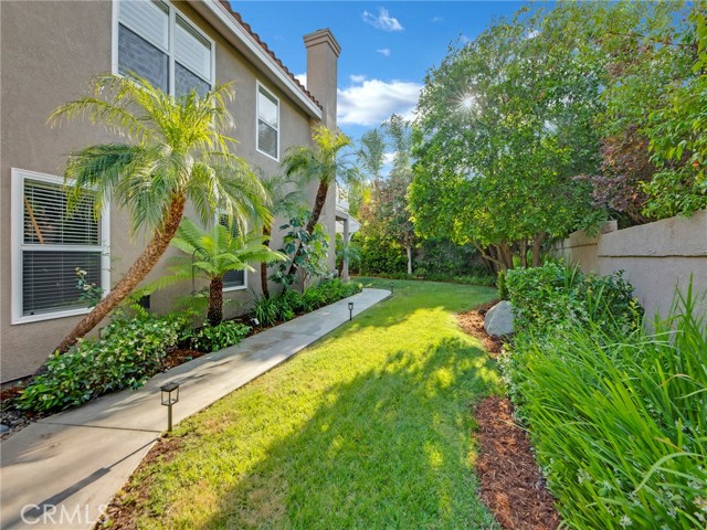 125 Heath Meadow Place, Simi Valley CA: https://media.crmls.org/medias/331eaaab-fd74-4480-991b-79310c637338.jpg
