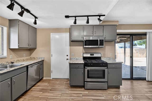 Detail Gallery Image 9 of 43 For 6243 Mojave, Twentynine Palms,  CA 92277 - 3 Beds | 2 Baths