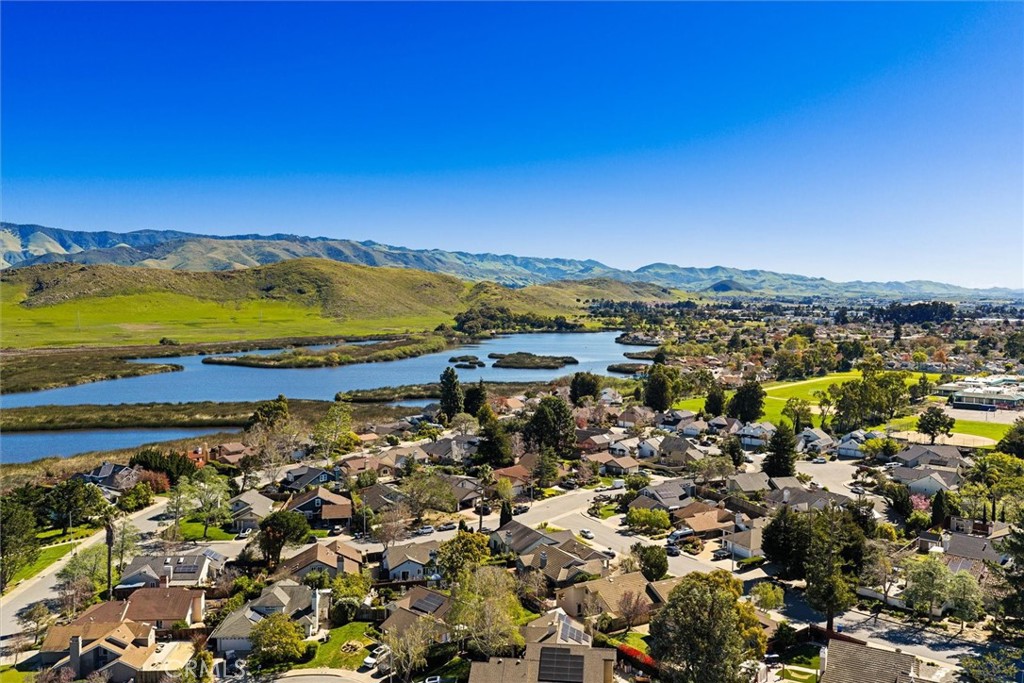 https://media.crmls.org/medias/331f9df5-81aa-4362-a082-579e430a6401.jpg?preset=X-Large
