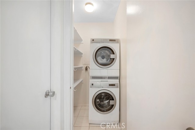 Detail Gallery Image 15 of 28 For 121 Sinclair Ave #206,  Glendale,  CA 91206 - 2 Beds | 2 Baths