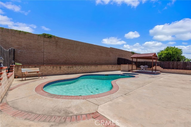 Image 25 of 31 For 22533 Kinross Lane