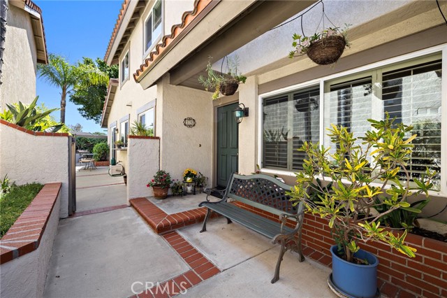 Detail Gallery Image 5 of 38 For 15 Milazzo, Irvine,  CA 92620 - 3 Beds | 2/1 Baths