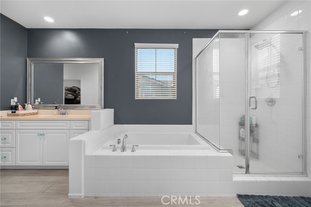 3134 E La Avenida Drive, Ontario CA: https://media.crmls.org/medias/3321b6a4-c4e3-41bd-87ff-70e8245328d0.jpg