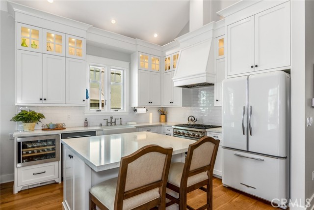 Detail Gallery Image 5 of 33 For 162 Pomona Ave, Long Beach,  CA 90803 - 2 Beds | 2 Baths