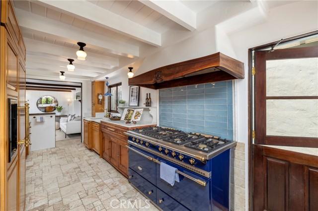 Detail Gallery Image 14 of 73 For 115 Apolena Ave, Newport Beach,  CA 92662 - 8 Beds | 6 Baths