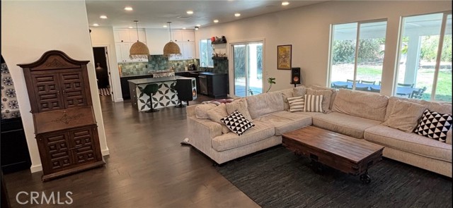 Detail Gallery Image 3 of 24 For 29064 Heliodor, Menifee,  CA 92584 - 4 Beds | 2 Baths