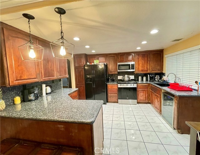 Detail Gallery Image 5 of 19 For 24099 Pleasant Run, Moreno Valley,  CA 92557 - 4 Beds | 3 Baths